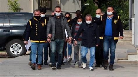 A­d­a­n­a­­d­a­ ­A­r­a­n­a­n­ ­H­ü­k­ü­m­l­ü­ ­P­o­l­i­s­ ­E­k­i­p­l­e­r­i­n­c­e­ ­Y­a­k­a­l­a­n­d­ı­